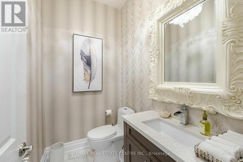 1040 Kent Avenue, Oakville, ON - Indoor Photo Showing Bathroom