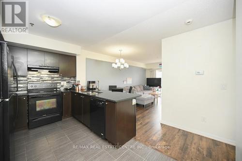 301 - 70 Baycliffe Crescent, Brampton, ON - Indoor Photo Showing Kitchen