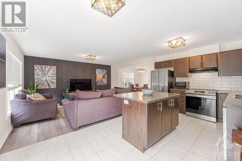 2711 Grand Canal Street, Ottawa, ON - Indoor Photo Showing Kitchen