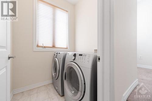 2711 Grand Canal Street, Ottawa, ON - Indoor Photo Showing Laundry Room