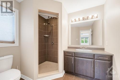 2711 Grand Canal Street, Ottawa, ON - Indoor Photo Showing Bathroom