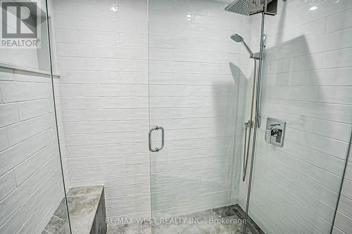 7 Shirley Street, Toronto, ON - Indoor Photo Showing Bathroom