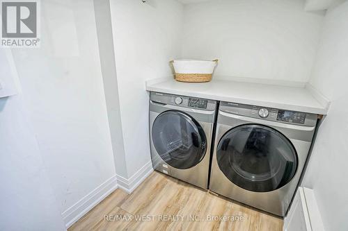 7 Shirley Street, Toronto, ON - Indoor Photo Showing Laundry Room