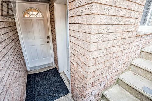 7 Shirley Street, Toronto, ON - Outdoor