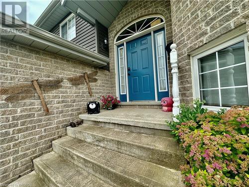 150 16Th Avenue Crescent, Hanover, ON - Outdoor