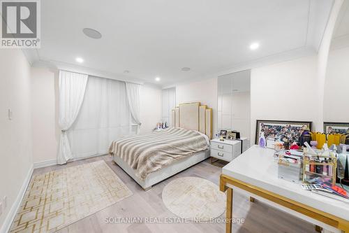 15 Berkindale Drive, Toronto, ON - Indoor Photo Showing Bedroom