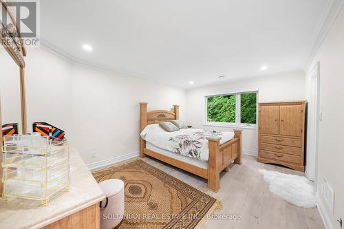 15 Berkindale Drive, Toronto, ON - Indoor Photo Showing Bedroom