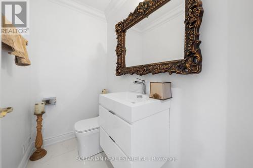 15 Berkindale Drive, Toronto, ON - Indoor Photo Showing Bathroom