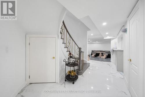 15 Berkindale Drive, Toronto, ON - Indoor Photo Showing Other Room