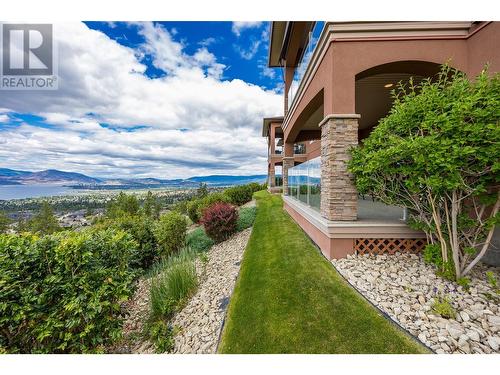 696 Kuipers Crescent Unit# 8, Kelowna, BC - Outdoor