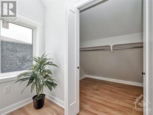 1326 Woodward Avenue, Ottawa, ON - Indoor