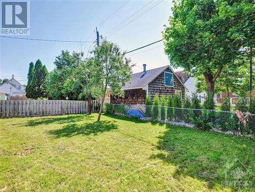 1326 Woodward Avenue, Ottawa, ON - Outdoor