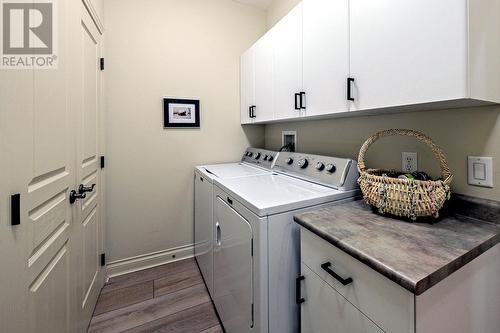 4100 Gallaghers Parkland Drive Unit# 18, Kelowna, BC - Indoor Photo Showing Laundry Room