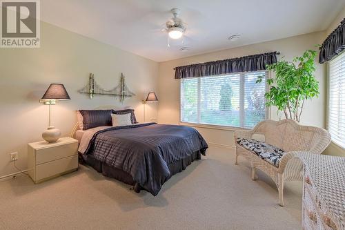 4100 Gallaghers Parkland Drive Unit# 18, Kelowna, BC - Indoor Photo Showing Bedroom