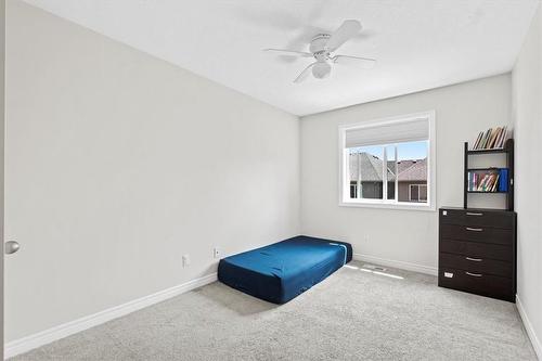 404 Dicenzo Drive, Hamilton, ON - Indoor Photo Showing Other Room