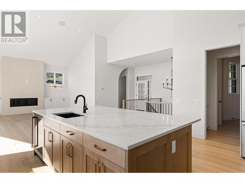 8825 Westside Road, Vernon, BC - Indoor Photo Showing Kitchen