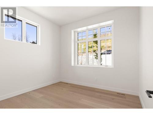8825 Westside Road, Vernon, BC - Indoor Photo Showing Other Room
