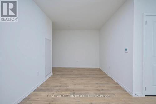 #215 - 181 Elmira Road S, Guelph (Parkwood Gardens), ON - Indoor Photo Showing Other Room