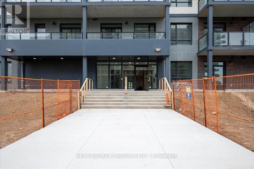 #215 - 181 Elmira Road S, Guelph (Parkwood Gardens), ON - Outdoor With Balcony