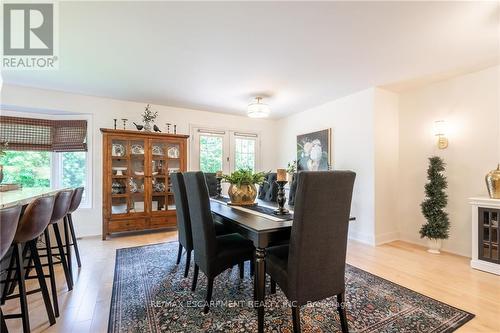 315 Cavendish Drive, Hamilton, ON - Indoor Photo Showing Dining Room