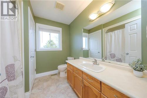 2653 8Th Avenue A E, Owen Sound, ON - Indoor Photo Showing Bathroom