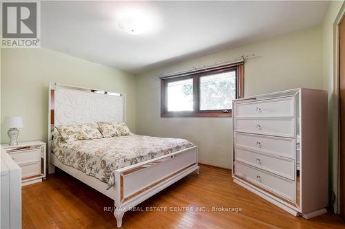 230 Rosepark Crescent, Hamilton, ON - Indoor Photo Showing Bedroom