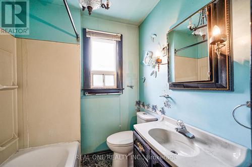 416 Albion Road, Toronto, ON - Indoor Photo Showing Bathroom