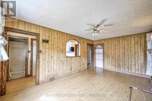 416 Albion Road, Toronto, ON - Indoor Photo Showing Other Room