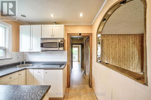 416 Albion Road, Toronto, ON - Indoor Photo Showing Kitchen