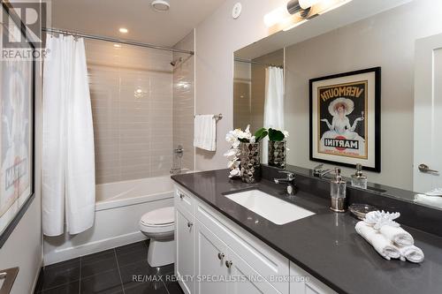 107 - 1180 Cawthra Road, Mississauga, ON - Indoor Photo Showing Bathroom