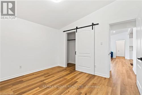 7422 Dorchester Road, Niagara Falls, ON - Indoor Photo Showing Other Room
