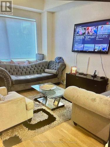 83 William Duncan Road, Toronto, ON - Indoor Photo Showing Living Room