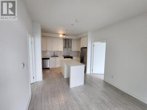 601 - 55 Duke Street W, Kitchener, ON - Indoor Photo Showing Kitchen