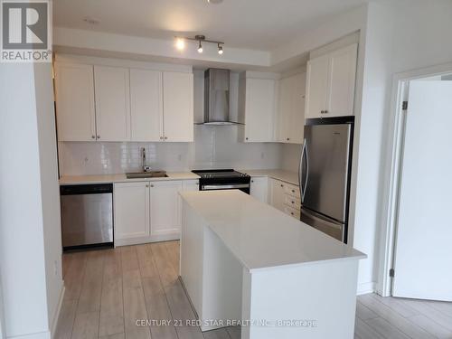 601 - 55 Duke Street W, Kitchener, ON - Indoor Photo Showing Kitchen