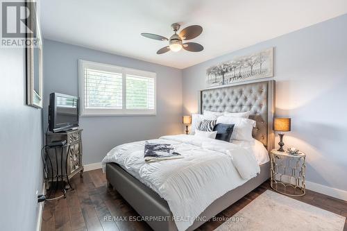 266 Alma Lane, Hamilton, ON - Indoor Photo Showing Bedroom