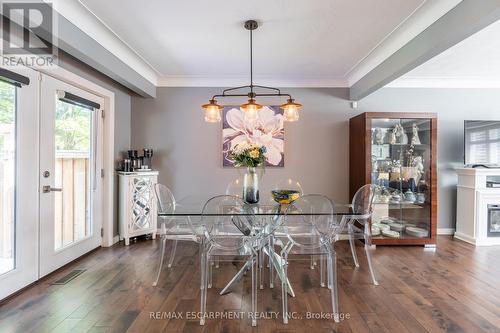 266 Alma Lane, Hamilton, ON - Indoor Photo Showing Dining Room