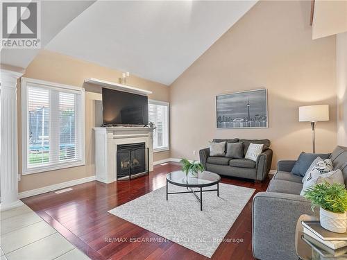 52 Arrowhead Drive, Hamilton, ON - Indoor Photo Showing Living Room With Fireplace