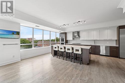 514 - 7608 Yonge Street, Vaughan, ON - Indoor