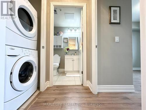 307 - 9090 Yonge Street, Richmond Hill (South Richvale), ON - Indoor Photo Showing Laundry Room