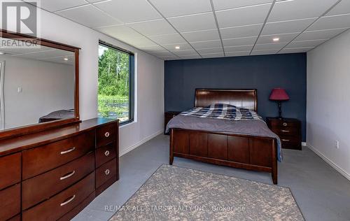 2388 Baseline Road, Georgina (Keswick North), ON - Indoor Photo Showing Bedroom