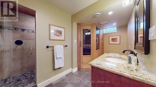 2909 Brigham Road, Middlesex Centre, ON - Indoor Photo Showing Bathroom