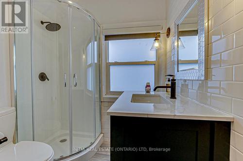 281 Oxford Street E, London, ON - Indoor Photo Showing Bathroom