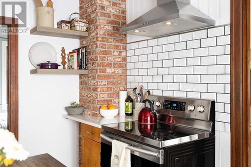 2604 42 Avenue, Vernon, BC - Indoor Photo Showing Kitchen