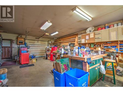 2272 Francis Street, Vernon, BC - Indoor Photo Showing Garage