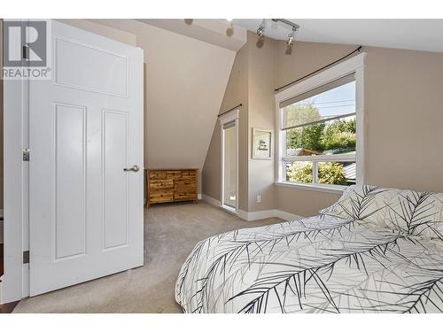 8259 Silver Star Road, Vernon, BC - Indoor Photo Showing Bedroom