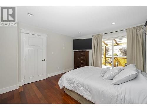 8259 Silver Star Road, Vernon, BC - Indoor Photo Showing Bedroom