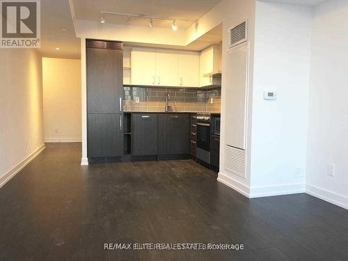 1012 - 125 Redpath Avenue E, Toronto (Mount Pleasant West), ON - Indoor Photo Showing Kitchen