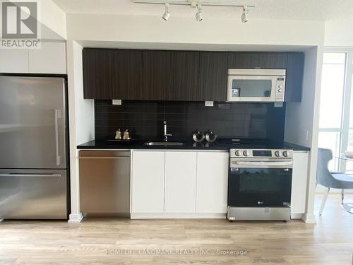 3107 - 85 Queens Wharf Road, Toronto (Waterfront Communities), ON - Indoor Photo Showing Kitchen With Upgraded Kitchen