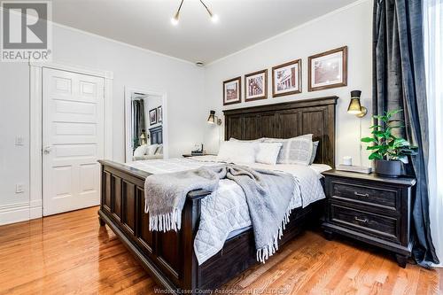 719 Victoria Avenue, Windsor, ON - Indoor Photo Showing Bedroom