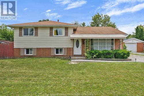 3010 Peace Court, Windsor, ON - Outdoor